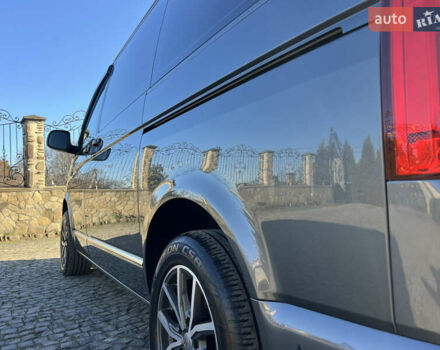 Серый Фольксваген Мультиван, объемом двигателя 2 л и пробегом 209 тыс. км за 27900 $, фото 27 на Automoto.ua