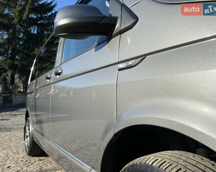 Серый Фольксваген Мультиван, объемом двигателя 2 л и пробегом 209 тыс. км за 27900 $, фото 30 на Automoto.ua