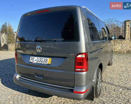 Серый Фольксваген Мультиван, объемом двигателя 2 л и пробегом 209 тыс. км за 27900 $, фото 8 на Automoto.ua