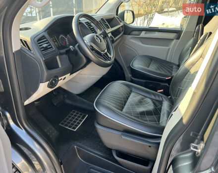 Сірий Фольксваген Мультиван, об'ємом двигуна 2 л та пробігом 210 тис. км за 27900 $, фото 41 на Automoto.ua