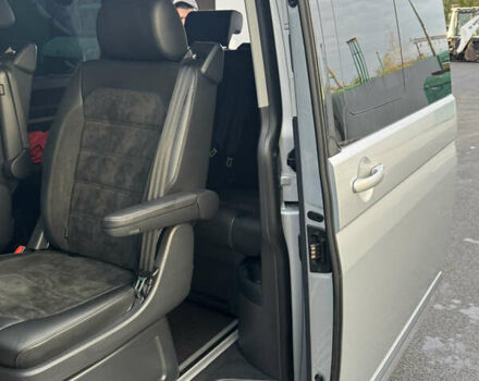 Сірий Фольксваген Мультиван, об'ємом двигуна 2 л та пробігом 115 тис. км за 49900 $, фото 16 на Automoto.ua