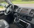 Серый Фольксваген Мультиван, объемом двигателя 2 л и пробегом 225 тыс. км за 19950 $, фото 1 на Automoto.ua