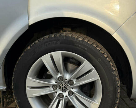 Серый Фольксваген Мультиван, объемом двигателя 1.97 л и пробегом 200 тыс. км за 55500 $, фото 26 на Automoto.ua