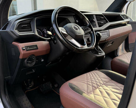 Серый Фольксваген Мультиван, объемом двигателя 1.97 л и пробегом 200 тыс. км за 55500 $, фото 30 на Automoto.ua