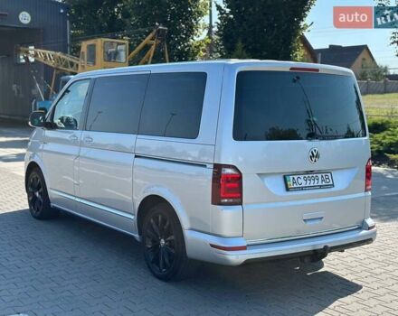 Серый Фольксваген Мультиван, объемом двигателя 2 л и пробегом 176 тыс. км за 46300 $, фото 2 на Automoto.ua