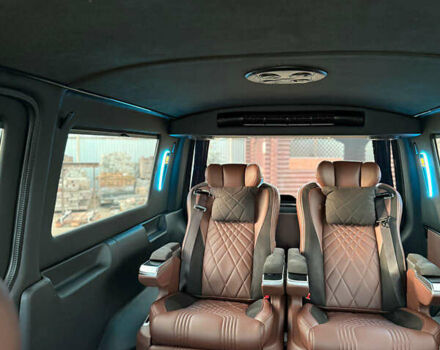 Серый Фольксваген Мультиван, объемом двигателя 1.97 л и пробегом 200 тыс. км за 55500 $, фото 5 на Automoto.ua