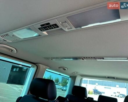 Серый Фольксваген Мультиван, объемом двигателя 2 л и пробегом 176 тыс. км за 46300 $, фото 6 на Automoto.ua
