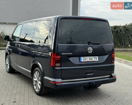 Серый Фольксваген Мультиван, объемом двигателя 2 л и пробегом 194 тыс. км за 50300 $, фото 37 на Automoto.ua