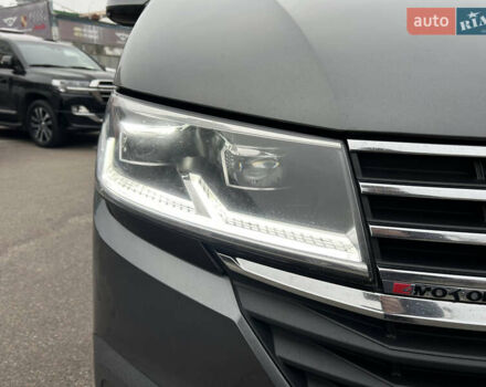 Серый Фольксваген Мультиван, объемом двигателя 1.97 л и пробегом 120 тыс. км за 57800 $, фото 8 на Automoto.ua