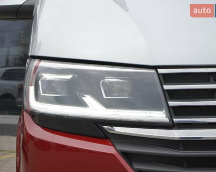 Сірий Фольксваген Мультиван, об'ємом двигуна 1.97 л та пробігом 126 тис. км за 49999 $, фото 3 на Automoto.ua