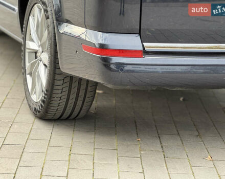 Серый Фольксваген Мультиван, объемом двигателя 2 л и пробегом 194 тыс. км за 50300 $, фото 42 на Automoto.ua