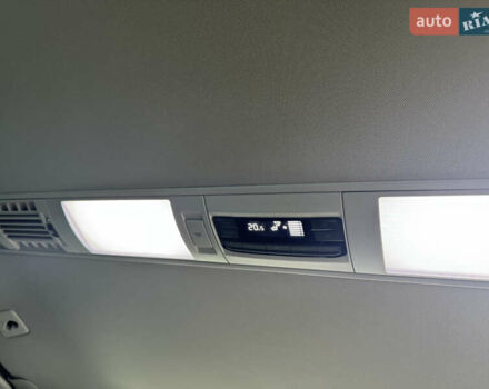 Серый Фольксваген Мультиван, объемом двигателя 1.97 л и пробегом 235 тыс. км за 49999 $, фото 23 на Automoto.ua