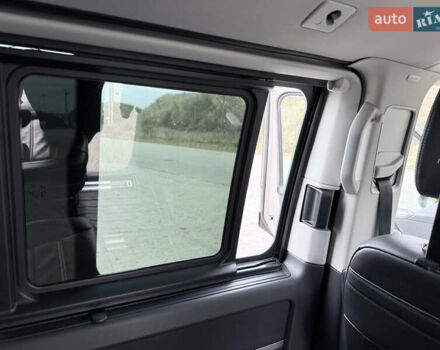 Серый Фольксваген Мультиван, объемом двигателя 1.97 л и пробегом 115 тыс. км за 67740 $, фото 18 на Automoto.ua