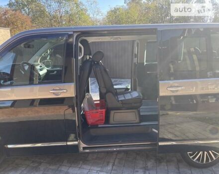 Серый Фольксваген Мультиван, объемом двигателя 1.97 л и пробегом 96 тыс. км за 69900 $, фото 23 на Automoto.ua