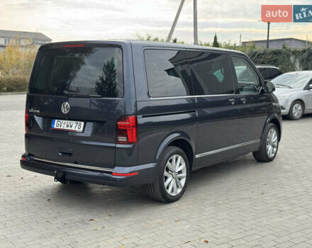 Серый Фольксваген Мультиван, объемом двигателя 2 л и пробегом 194 тыс. км за 50300 $, фото 46 на Automoto.ua