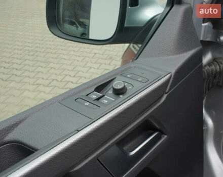 Сірий Фольксваген Мультиван, об'ємом двигуна 1.97 л та пробігом 126 тис. км за 49999 $, фото 13 на Automoto.ua