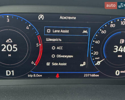 Серый Фольксваген Мультиван, объемом двигателя 1.97 л и пробегом 235 тыс. км за 49999 $, фото 35 на Automoto.ua