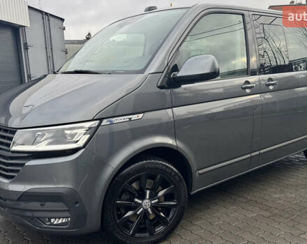 Серый Фольксваген Мультиван, объемом двигателя 1.97 л и пробегом 235 тыс. км за 49999 $, фото 1 на Automoto.ua