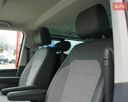 Сірий Фольксваген Мультиван, об'ємом двигуна 1.97 л та пробігом 126 тис. км за 49999 $, фото 18 на Automoto.ua