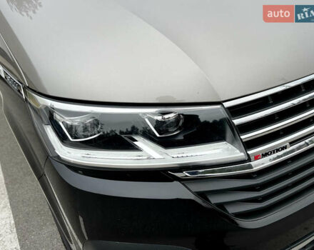 Серый Фольксваген Мультиван, объемом двигателя 1.97 л и пробегом 115 тыс. км за 67700 $, фото 21 на Automoto.ua