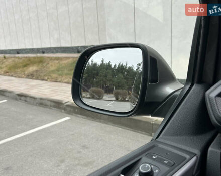 Серый Фольксваген Мультиван, объемом двигателя 1.97 л и пробегом 115 тыс. км за 67700 $, фото 48 на Automoto.ua