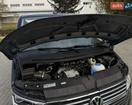 Серый Фольксваген Мультиван, объемом двигателя 2 л и пробегом 194 тыс. км за 50300 $, фото 8 на Automoto.ua