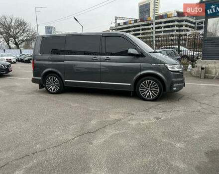 Серый Фольксваген Мультиван, объемом двигателя 1.97 л и пробегом 120 тыс. км за 57800 $, фото 6 на Automoto.ua