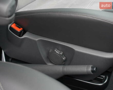 Серый Фольксваген Мультиван, объемом двигателя 1.97 л и пробегом 126 тыс. км за 49999 $, фото 44 на Automoto.ua