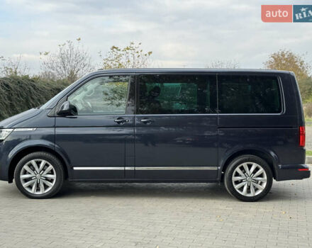 Серый Фольксваген Мультиван, объемом двигателя 2 л и пробегом 194 тыс. км за 50300 $, фото 34 на Automoto.ua