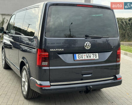 Серый Фольксваген Мультиван, объемом двигателя 2 л и пробегом 194 тыс. км за 50300 $, фото 39 на Automoto.ua