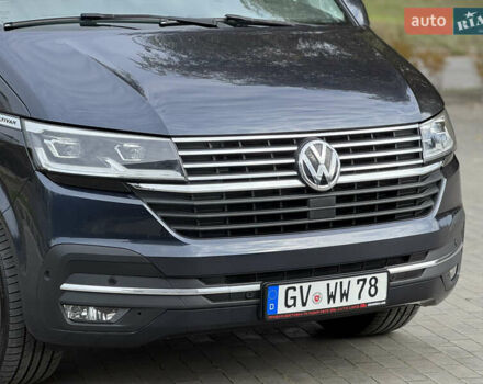 Серый Фольксваген Мультиван, объемом двигателя 2 л и пробегом 194 тыс. км за 50300 $, фото 23 на Automoto.ua