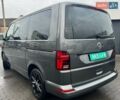Серый Фольксваген Мультиван, объемом двигателя 2 л и пробегом 235 тыс. км за 49500 $, фото 5 на Automoto.ua