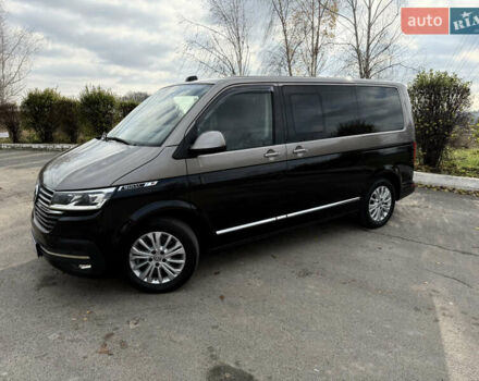 Серый Фольксваген Мультиван, объемом двигателя 1.97 л и пробегом 115 тыс. км за 67740 $, фото 1 на Automoto.ua