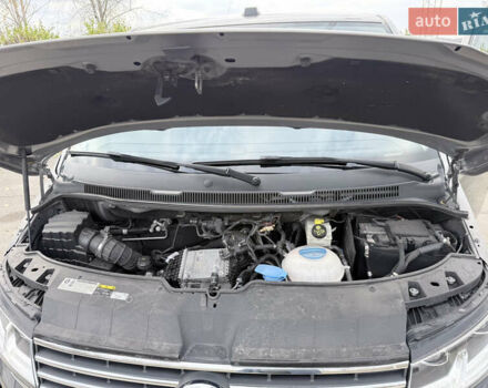 Серый Фольксваген Мультиван, объемом двигателя 1.97 л и пробегом 115 тыс. км за 67740 $, фото 28 на Automoto.ua