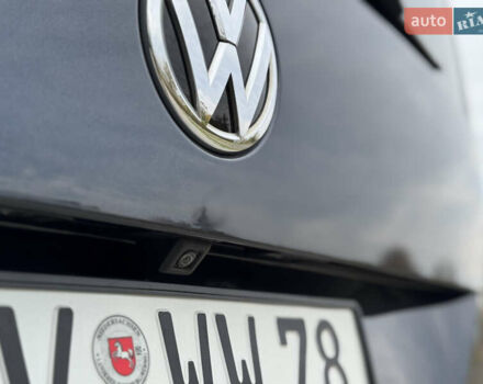 Серый Фольксваген Мультиван, объемом двигателя 2 л и пробегом 194 тыс. км за 50300 $, фото 35 на Automoto.ua