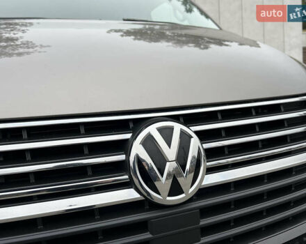 Серый Фольксваген Мультиван, объемом двигателя 1.97 л и пробегом 115 тыс. км за 67700 $, фото 23 на Automoto.ua