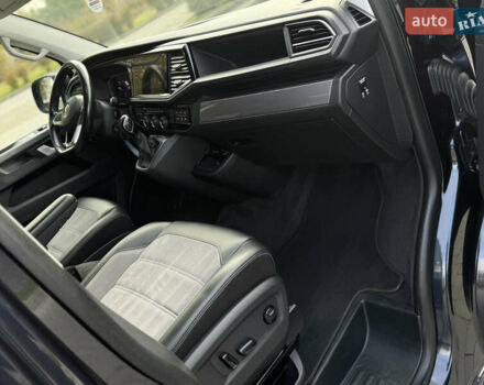 Серый Фольксваген Мультиван, объемом двигателя 2 л и пробегом 194 тыс. км за 50300 $, фото 20 на Automoto.ua