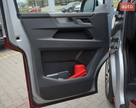 Серый Фольксваген Мультиван, объемом двигателя 1.97 л и пробегом 126 тыс. км за 49999 $, фото 12 на Automoto.ua