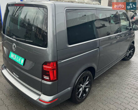 Серый Фольксваген Мультиван, объемом двигателя 1.97 л и пробегом 235 тыс. км за 49999 $, фото 9 на Automoto.ua