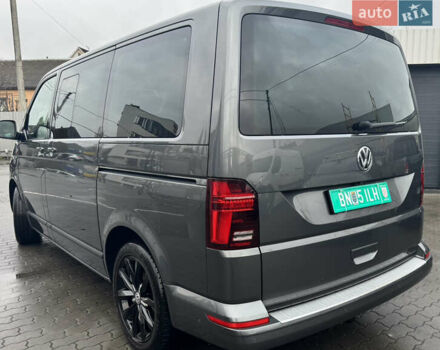 Серый Фольксваген Мультиван, объемом двигателя 1.97 л и пробегом 235 тыс. км за 49999 $, фото 5 на Automoto.ua
