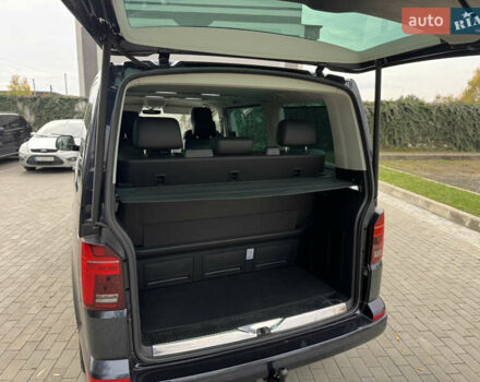 Серый Фольксваген Мультиван, объемом двигателя 2 л и пробегом 194 тыс. км за 50300 $, фото 32 на Automoto.ua