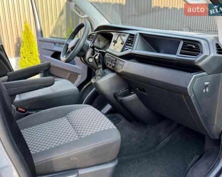 Серый Фольксваген Мультиван, объемом двигателя 2 л и пробегом 170 тыс. км за 34800 $, фото 15 на Automoto.ua