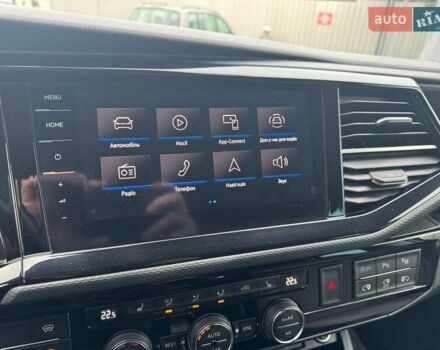 Серый Фольксваген Мультиван, объемом двигателя 2 л и пробегом 235 тыс. км за 49500 $, фото 34 на Automoto.ua