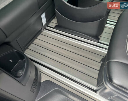 Сірий Фольксваген Мультиван, об'ємом двигуна 1.97 л та пробігом 235 тис. км за 49999 $, фото 22 на Automoto.ua