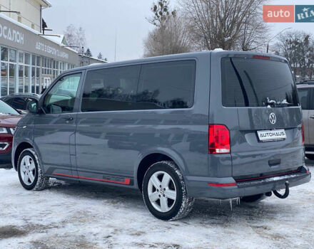 Сірий Фольксваген Мультиван, об'ємом двигуна 2 л та пробігом 170 тис. км за 39000 $, фото 7 на Automoto.ua