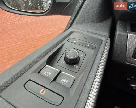 Фольксваген Мультиван 2022 в Жашкове на Automoto.ua Серый Фольксваген Мультиван, объемом двигателя 1.97 л и пробегом 59 тыс. км за 74000 $, фото 46 на Automoto.ua