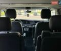 Серый Фольксваген Мультиван, объемом двигателя 1.97 л и пробегом 180 тыс. км за 44000 $, фото 14 на Automoto.ua