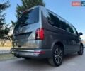Сірий Фольксваген Мультиван, об'ємом двигуна 1.98 л та пробігом 59 тис. км за 74900 $, фото 23 на Automoto.ua