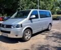 Сірий Фольксваген Мультиван, об'ємом двигуна 2 л та пробігом 265 тис. км за 19342 $, фото 1 на Automoto.ua