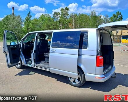 Сірий Фольксваген Мультиван, об'ємом двигуна 2 л та пробігом 275 тис. км за 36000 $, фото 2 на Automoto.ua